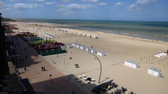 Residente Topaze De Panne Gem 1 Slpk App Luxe Afw & Ruime Parking Incl Exterior photo